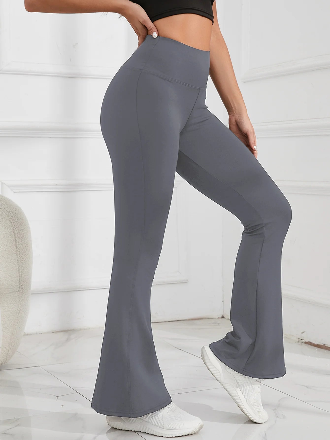 Wide-leg Yoga leggings